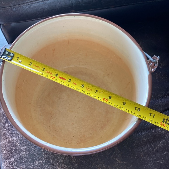 Large Enamelled Milk pot, Strawberry print - Picture 8 of 12